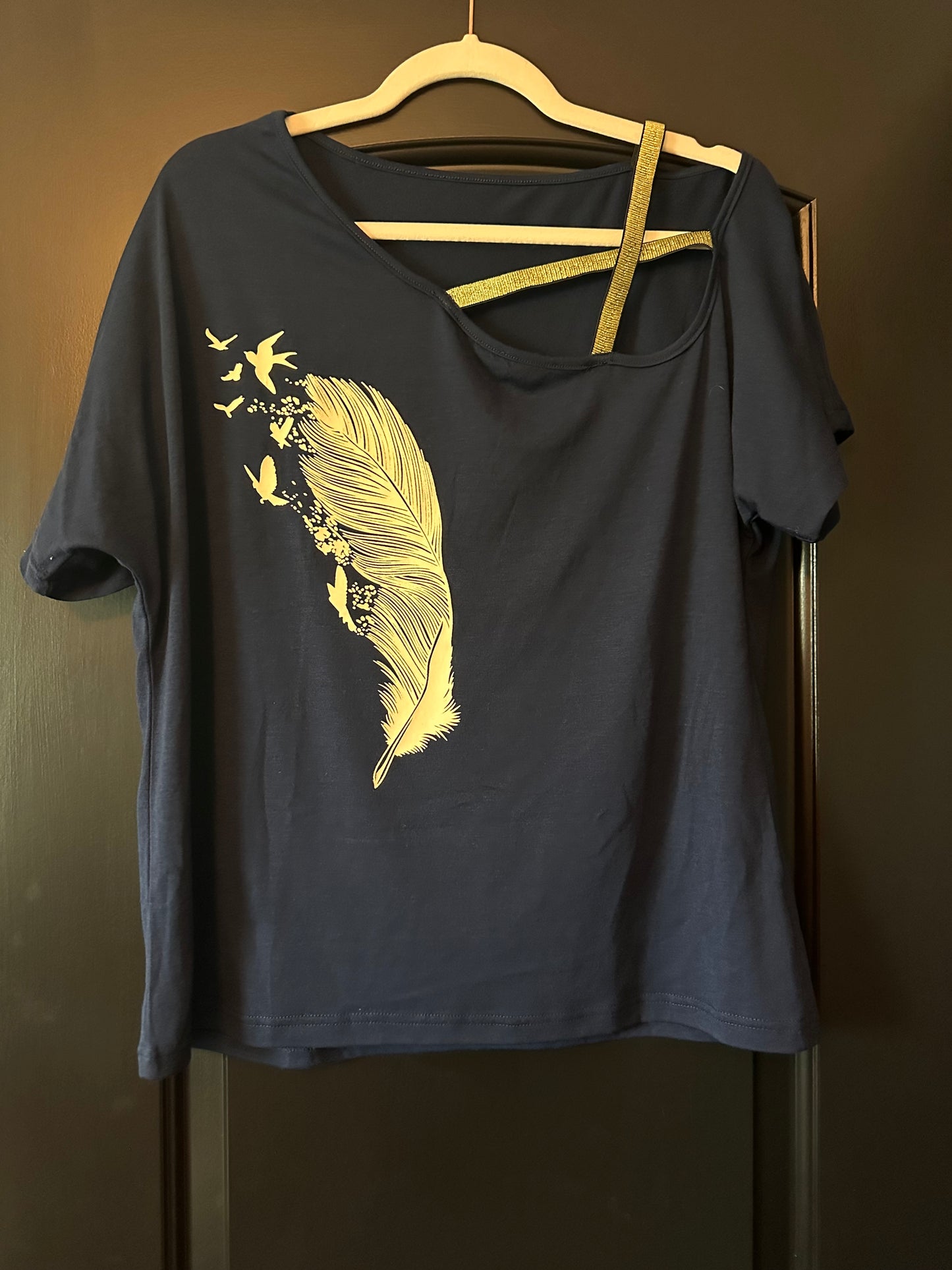 Feathers Tee
