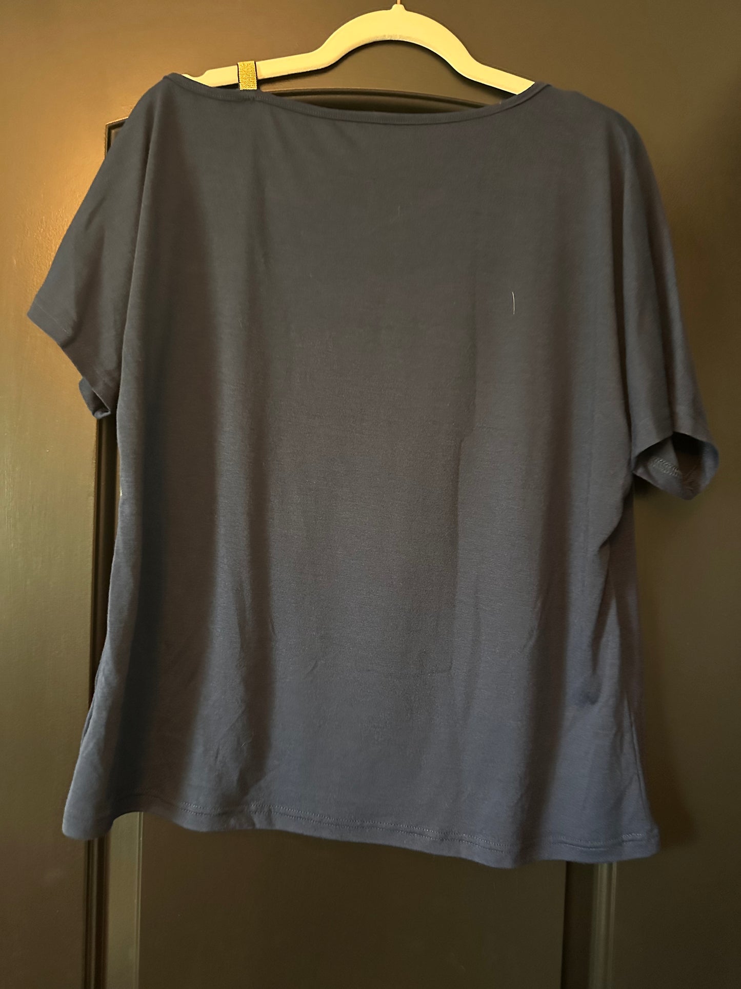 Feathers Tee